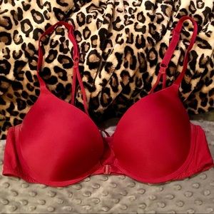 Front closure bra